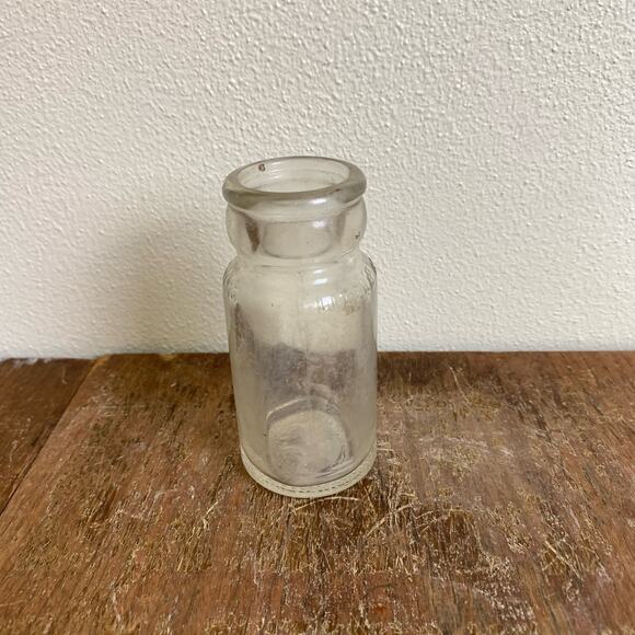 Owen Illinois Little Boy Blue Blueing laundry whitener 1910-40s embossed bottle - Picture 1 of 10